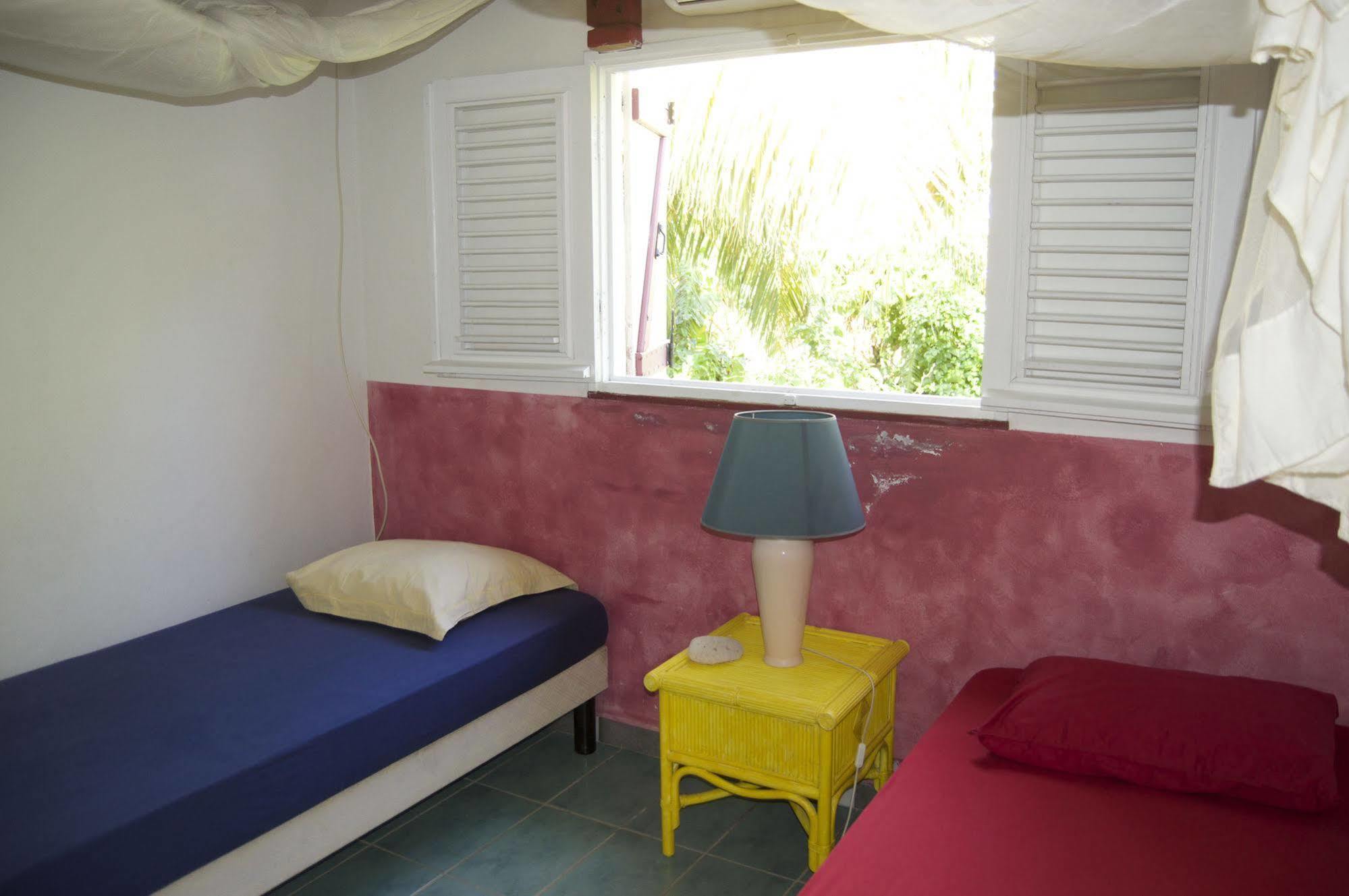 Gites Mosaiques Sainte-Rose Bagian luar foto